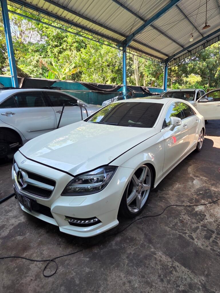 Mercedes-Benz W218 CLS 350